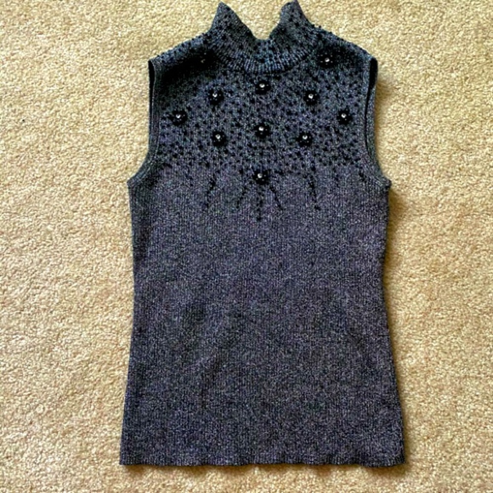 Black metallic top